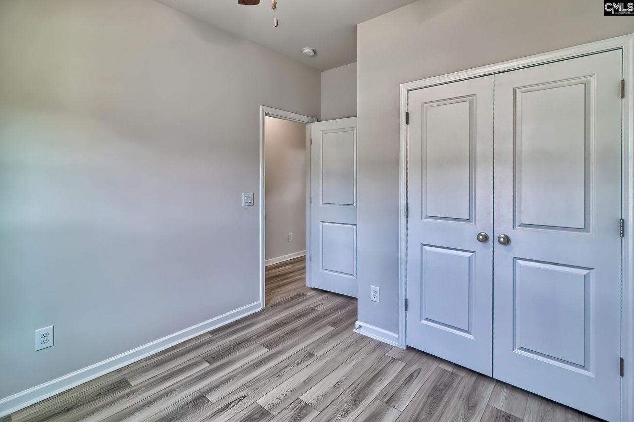 827 Daniel Lake Court  Photo 6