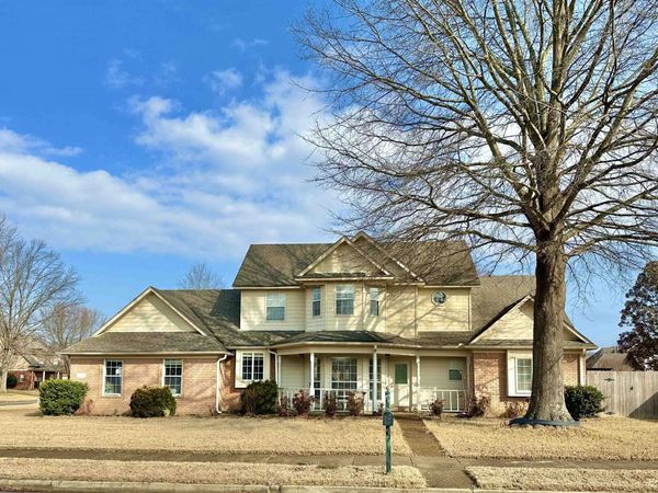 166 S RAIN HOLLOW CIR, Collierville, TN 38017