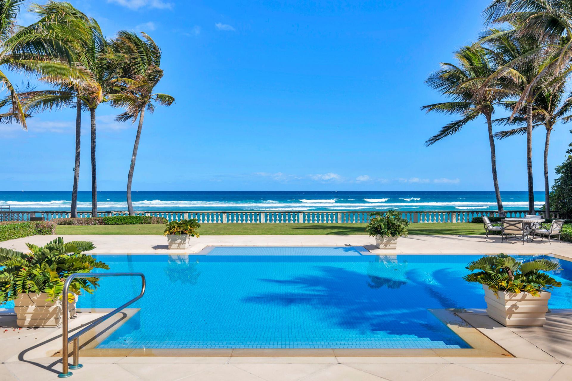 5 Via Los Incas, Palm Beach, FL 33480 Photo