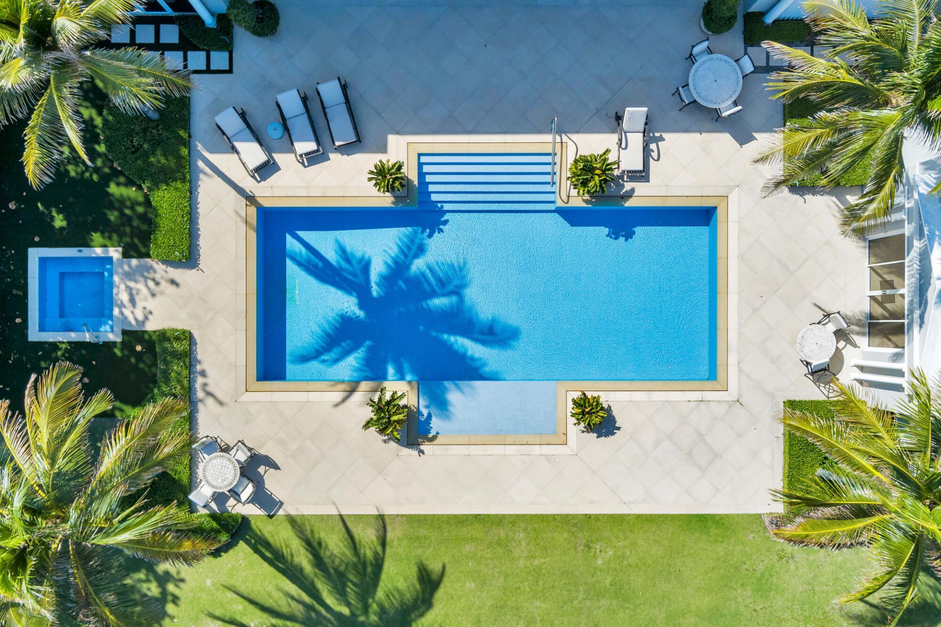 5 Via Los Incas, Palm Beach, FL 33480 Photo