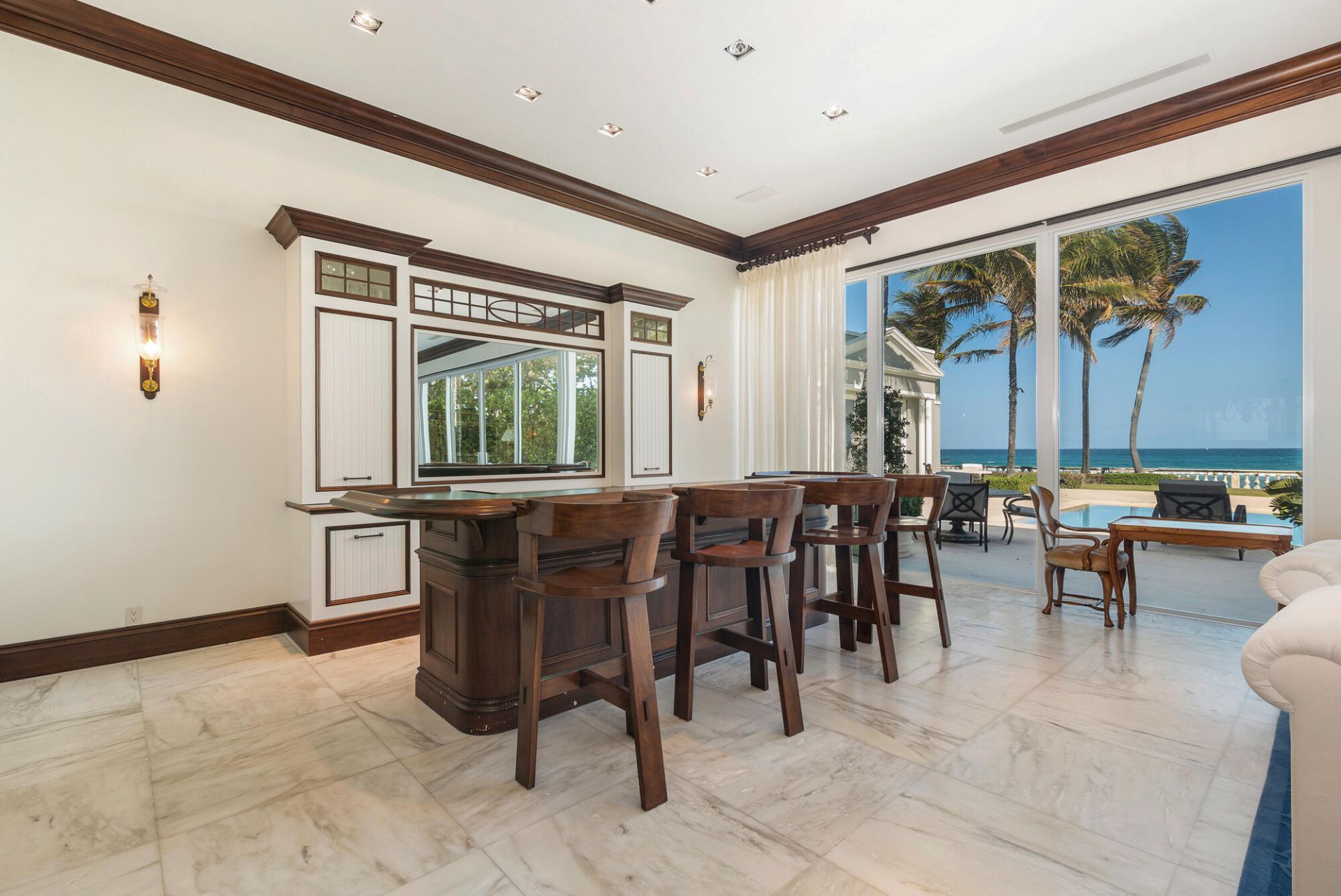 5 Via Los Incas, Palm Beach, FL 33480 Photo