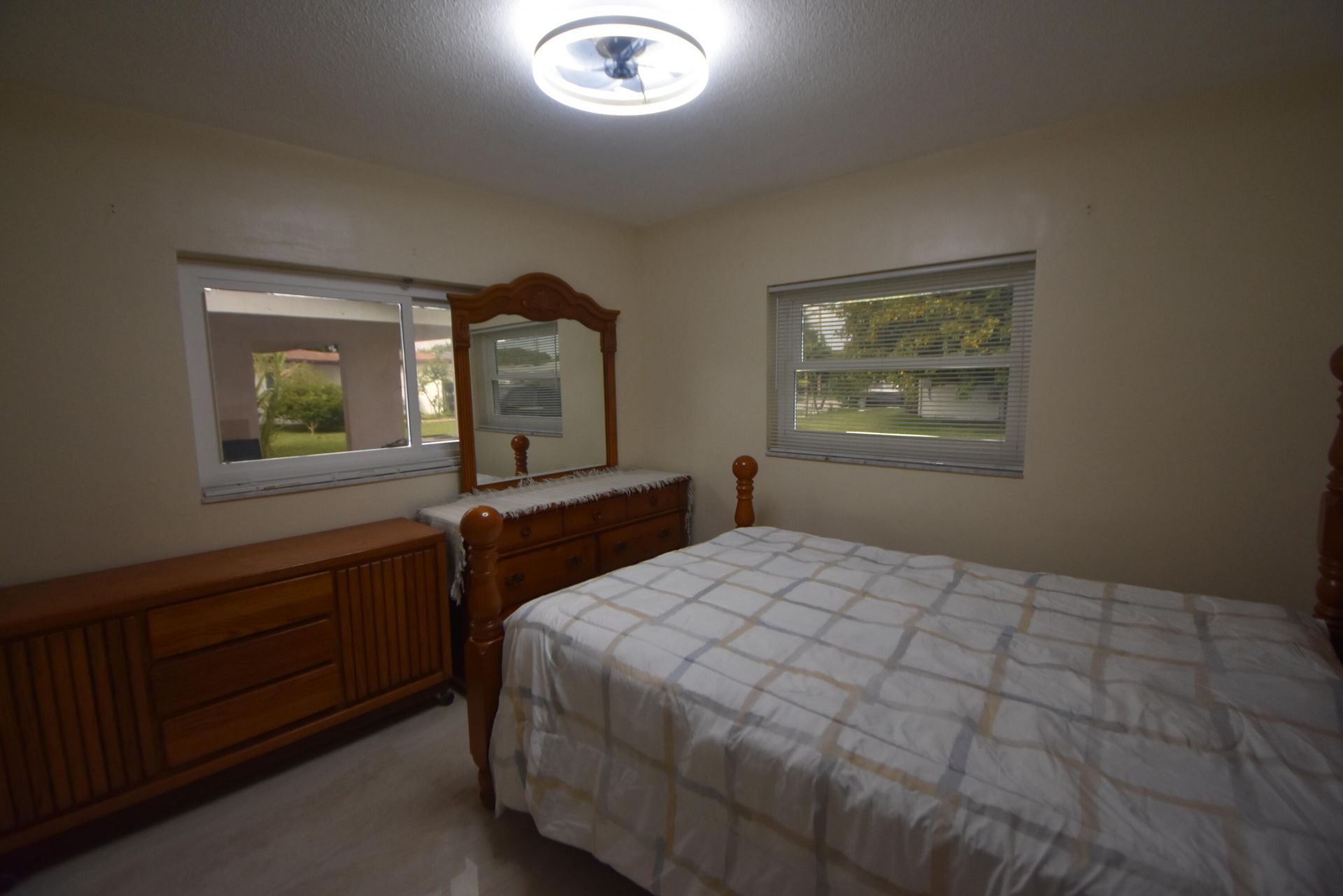 4250 NW 49th Terrace, Lauderdale Lakes, FL 33319 Photo