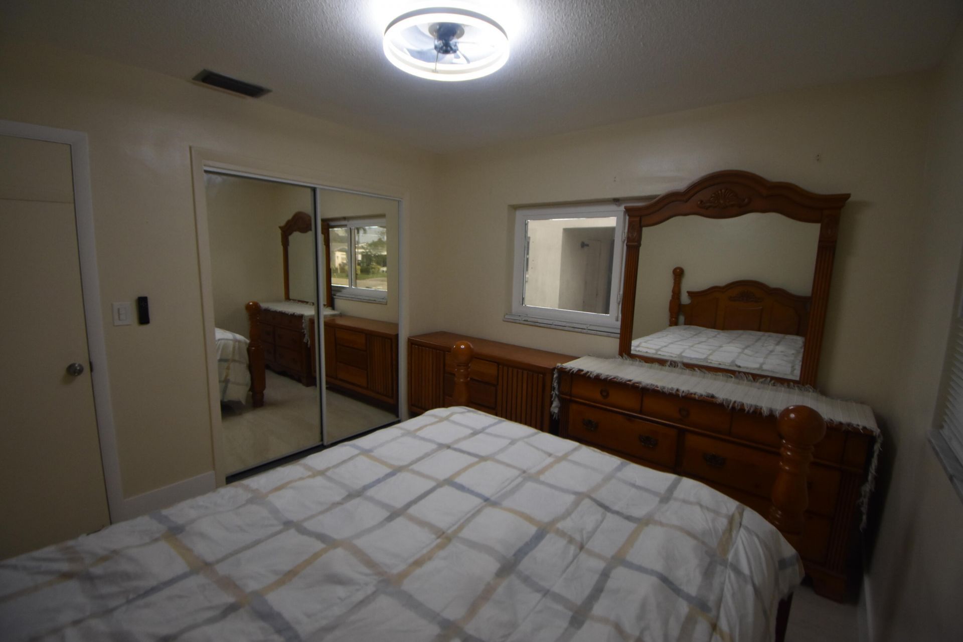 4250 NW 49th Terrace, Lauderdale Lakes, FL 33319 Photo