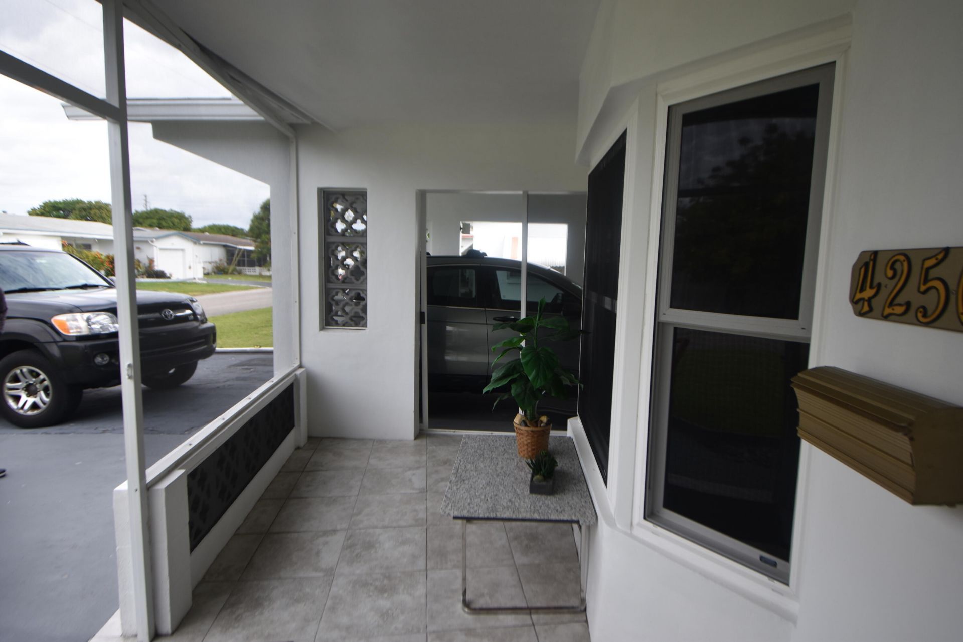 4250 NW 49th Terrace, Lauderdale Lakes, FL 33319 Photo