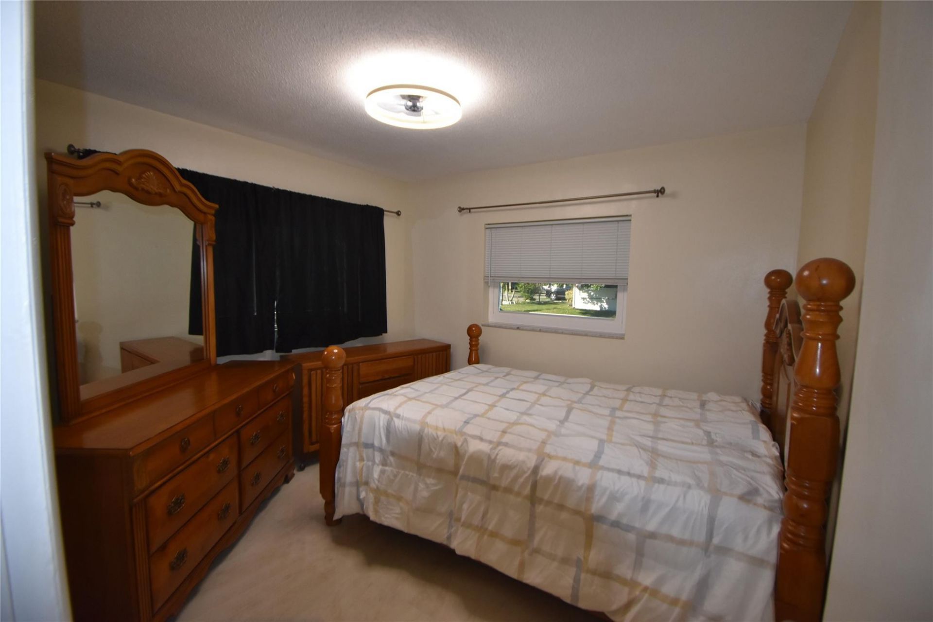 4250 NW 49th Ter, Lauderdale Lakes, FL 33319 Photo