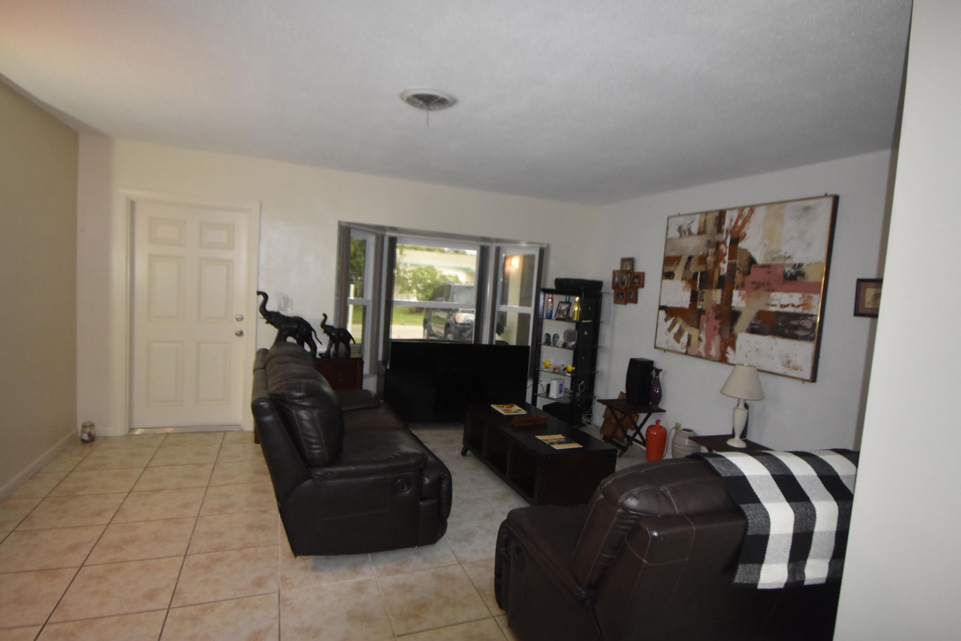 4250 NW 49th Terrace, Lauderdale Lakes, FL 33319 Photo