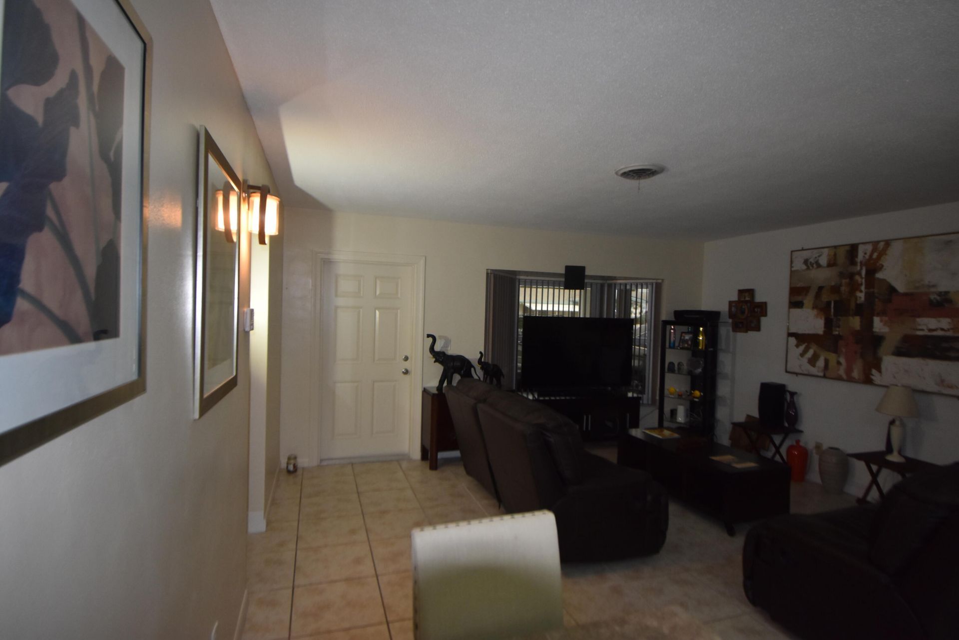 4250 NW 49th Terrace, Lauderdale Lakes, FL 33319 Photo