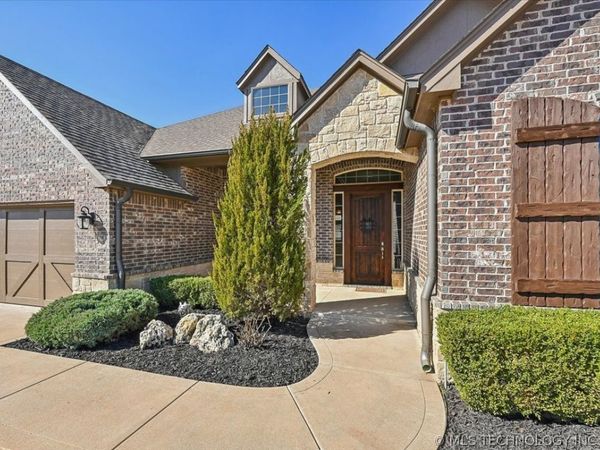 4392 S 169th East Avenue , Tulsa, OK 74134