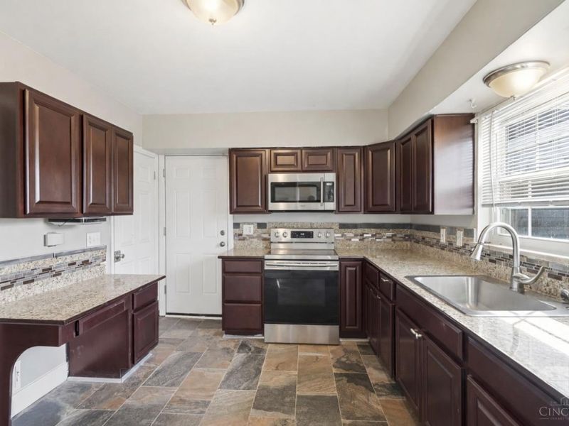 3140 Banning Road, Colerain Township, OH 45239 Photo 14