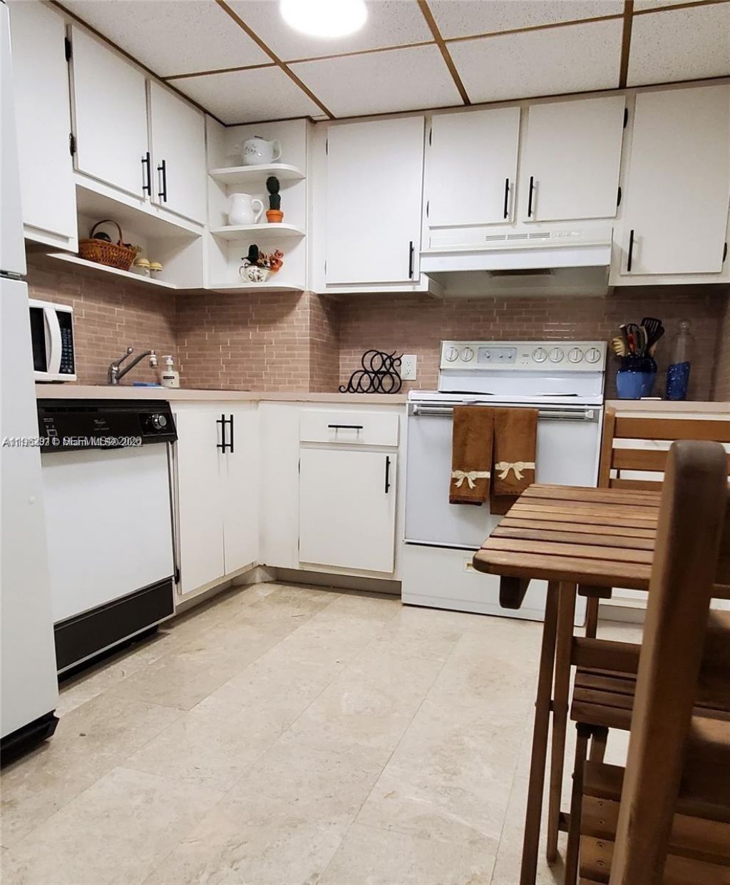 100 Bayview Dr, Unit 603, Sunny Isles Beach, FL 33160 Photo