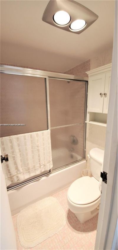 100 Bayview Dr, Unit 603, Sunny Isles Beach, FL 33160 Photo