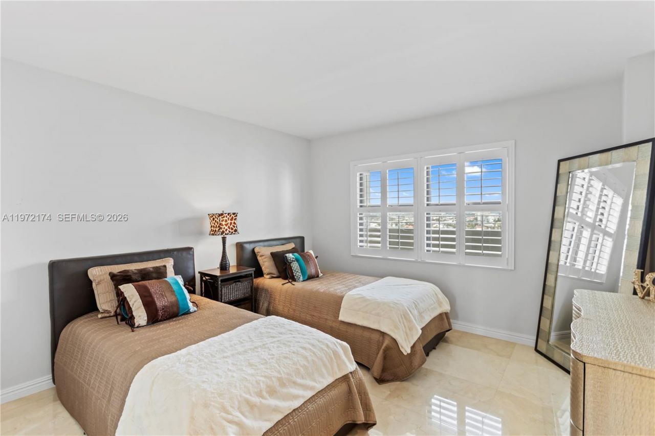 1901 N Ocean Blvd , Unit 15E, Fort Lauderdale, FL 33305 Photo
