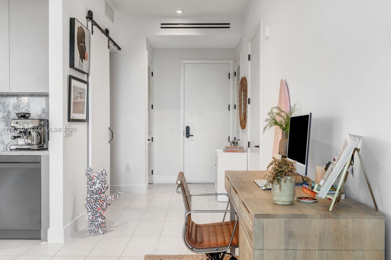 1030 15th St , Unit PH3, Miami Beach, FL 33139 Photo