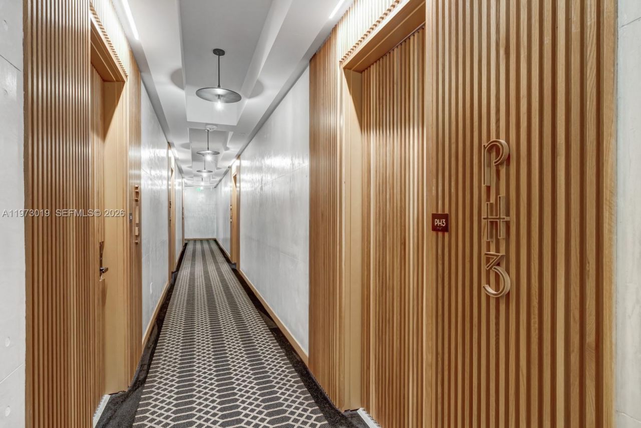 1030 15th St , Unit PH3, Miami Beach, FL 33139 Photo