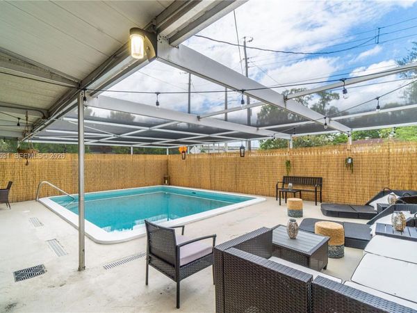 13405 NW 6th Ave , North Miami, FL 33168