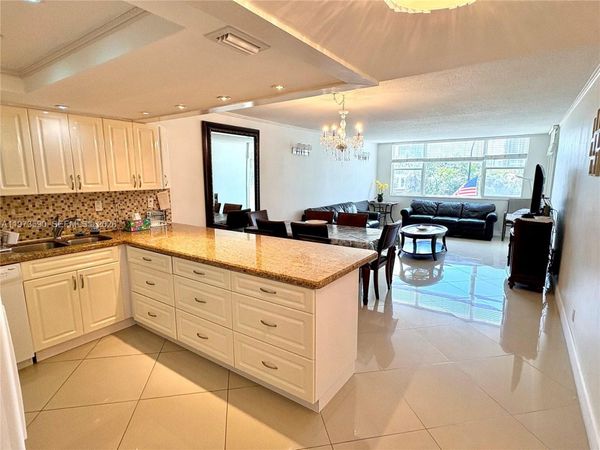 3180 S Ocean Dr , Unit 221, Hallandale Beach, FL 33009