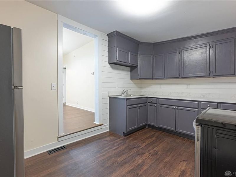 1517 Chapel Street, Unit 1521, Dayton, OH 45404 Photo 8