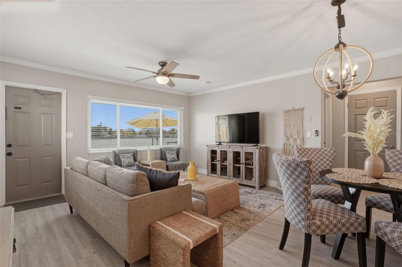 2605 Bay Boulevard , Indian Rocks Beach, FL 33785 Photo