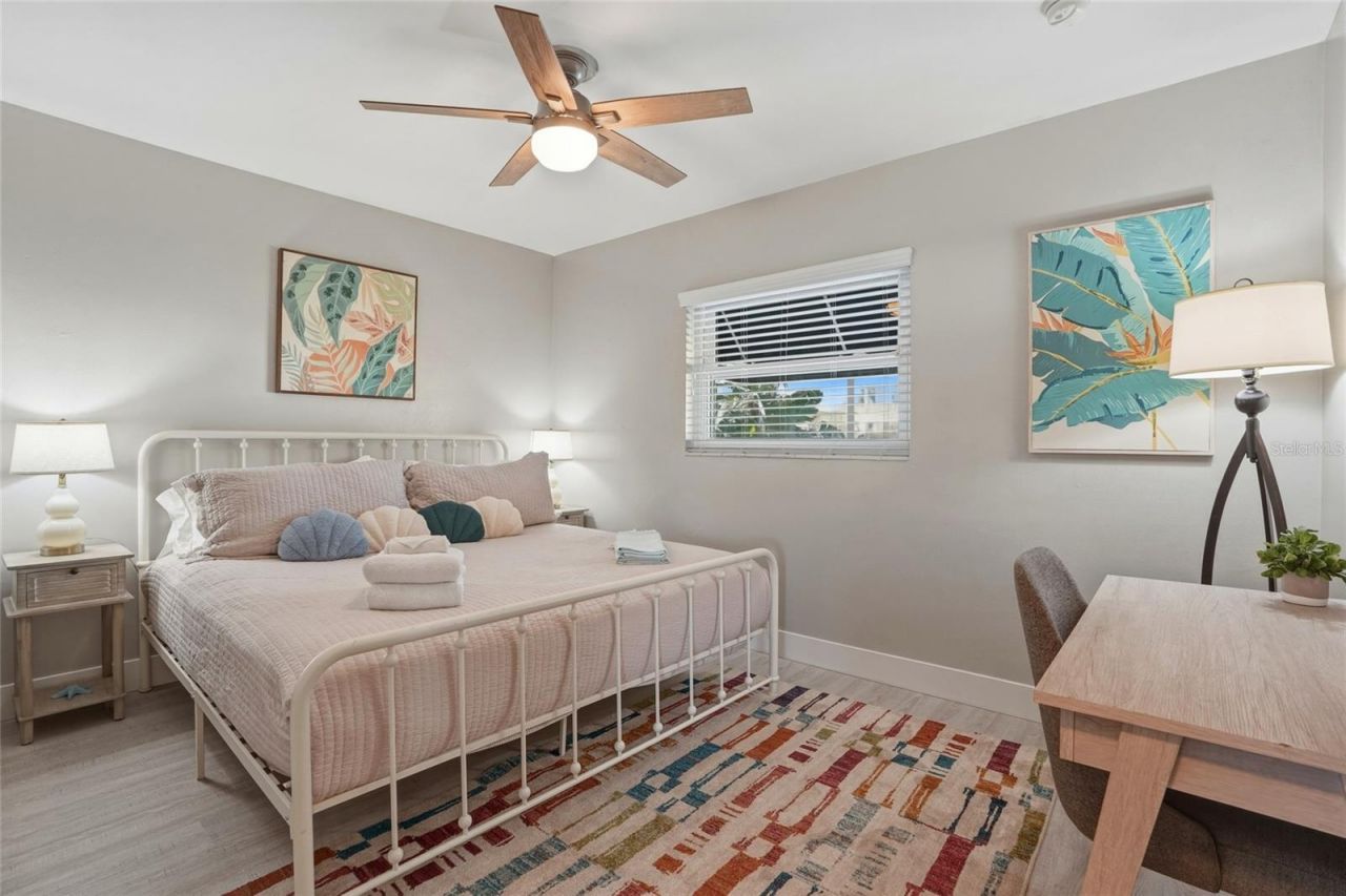 2605 Bay Boulevard , Indian Rocks Beach, FL 33785 Photo