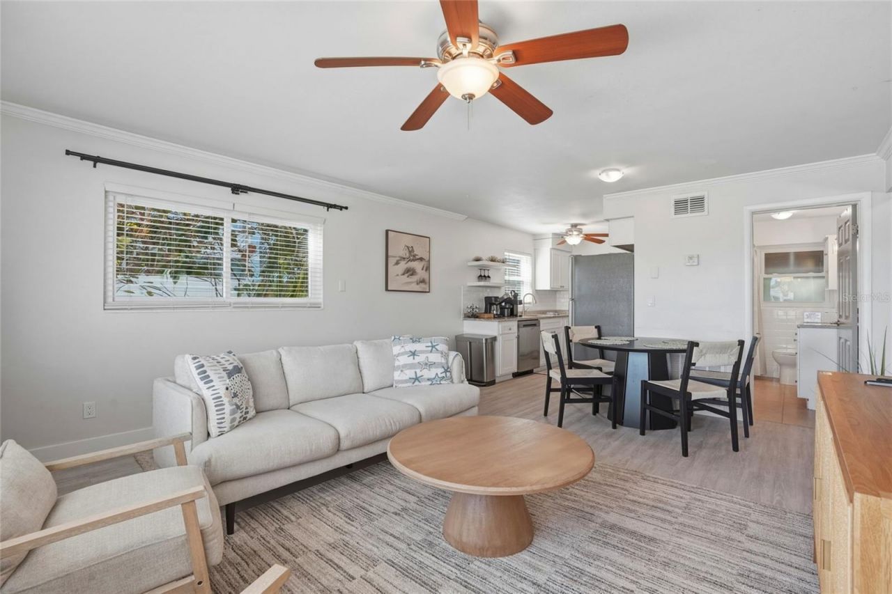 2605 Bay Boulevard , Indian Rocks Beach, FL 33785 Photo