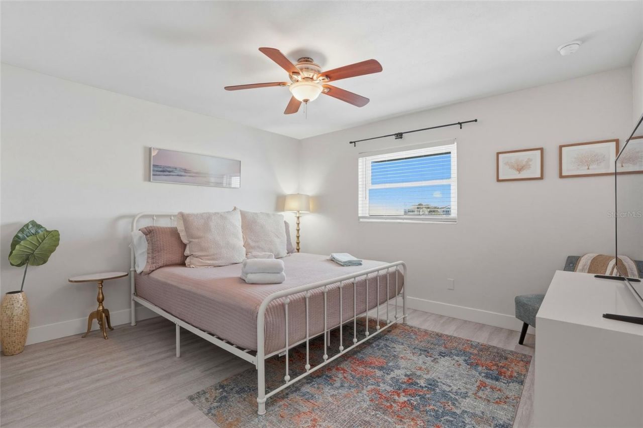 2605 Bay Boulevard , Indian Rocks Beach, FL 33785 Photo