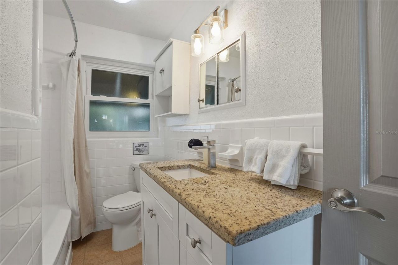 2605 Bay Boulevard , Indian Rocks Beach, FL 33785 Photo