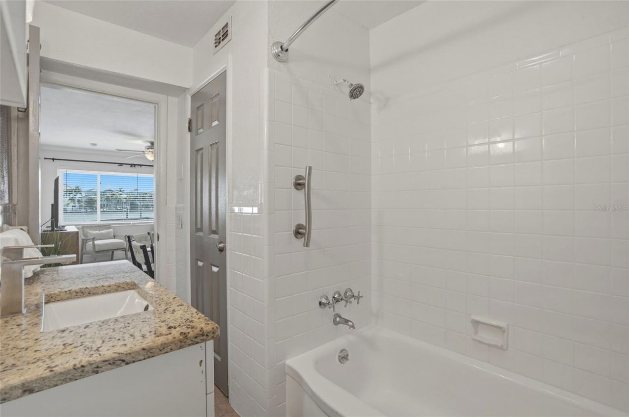 2605 Bay Boulevard , Indian Rocks Beach, FL 33785 Photo