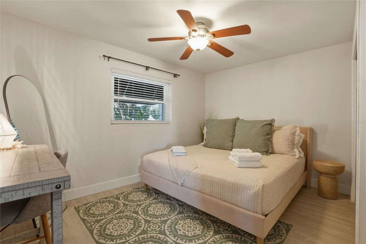 2605 Bay Boulevard , Indian Rocks Beach, FL 33785 Photo