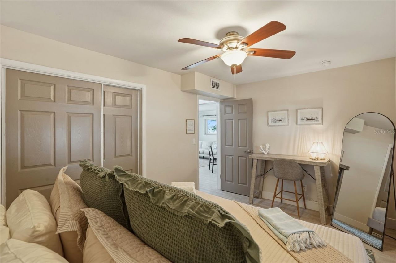 2605 Bay Boulevard , Indian Rocks Beach, FL 33785 Photo