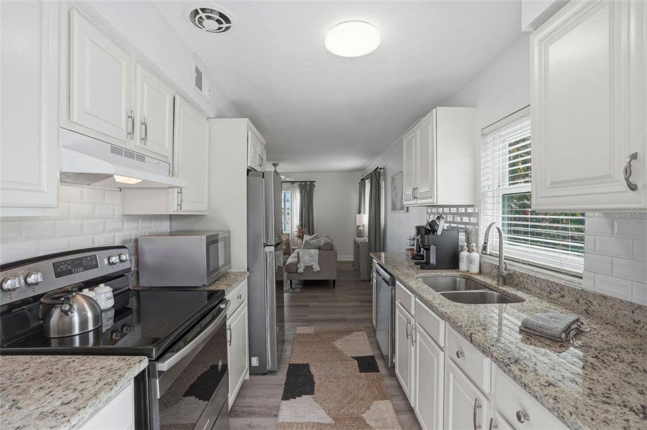 2605 Bay Boulevard , Indian Rocks Beach, FL 33785 Photo