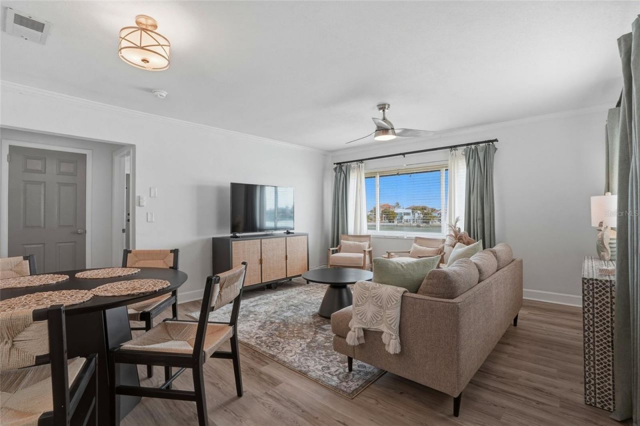 2605 Bay Boulevard , Indian Rocks Beach, FL 33785 Photo