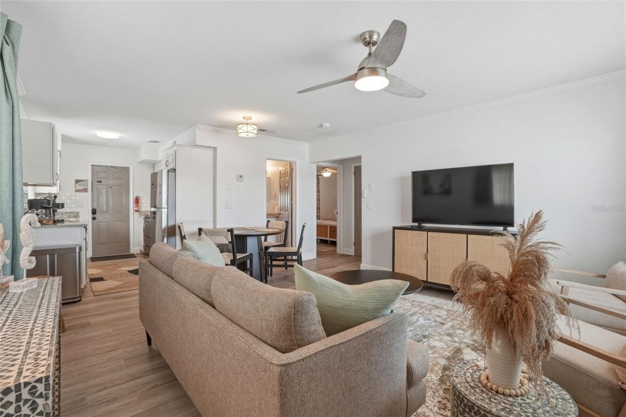 2605 Bay Boulevard , Indian Rocks Beach, FL 33785 Photo