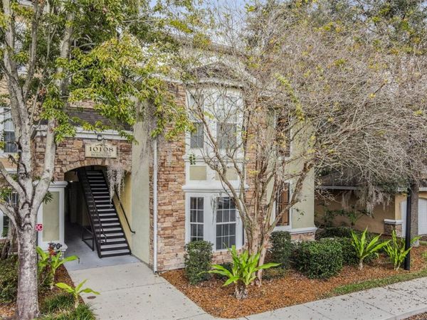 10108 COURTNEY OAKS CIRCLE , Unit 101, TAMPA, FL 33619
