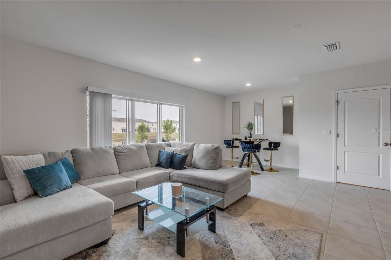 2724 Silver Canoe Drive , Edgewater, FL 32141 Photo