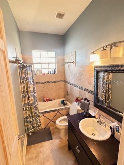 7912 Courtleigh Drive , Orlando, FL 32835 Photo