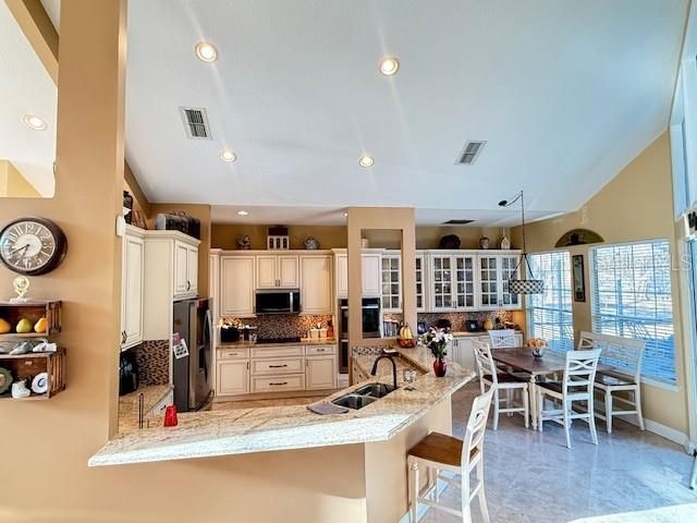 7912 Courtleigh Drive , Orlando, FL 32835 Photo