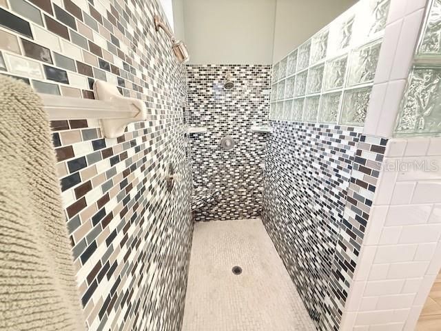 7912 Courtleigh Drive , Orlando, FL 32835 Photo