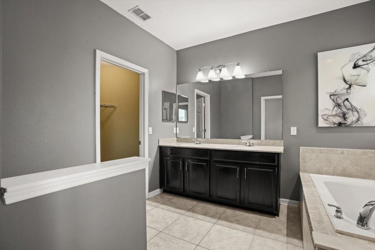 3193 Zander Drive , Grand Island, FL 32735 Photo