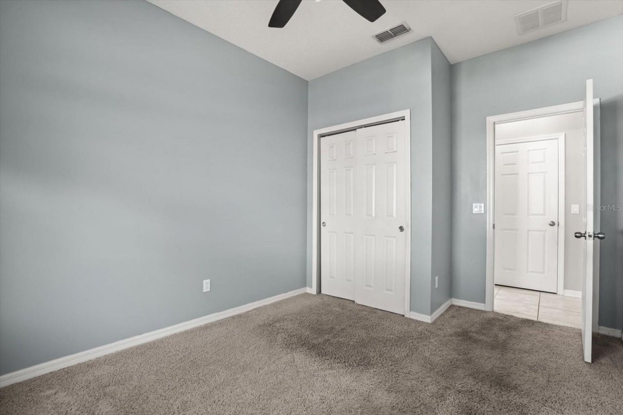 3193 Zander Drive , Grand Island, FL 32735 Photo