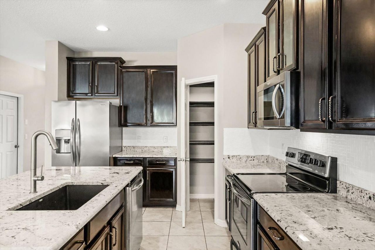 3193 Zander Drive , Grand Island, FL 32735 Photo