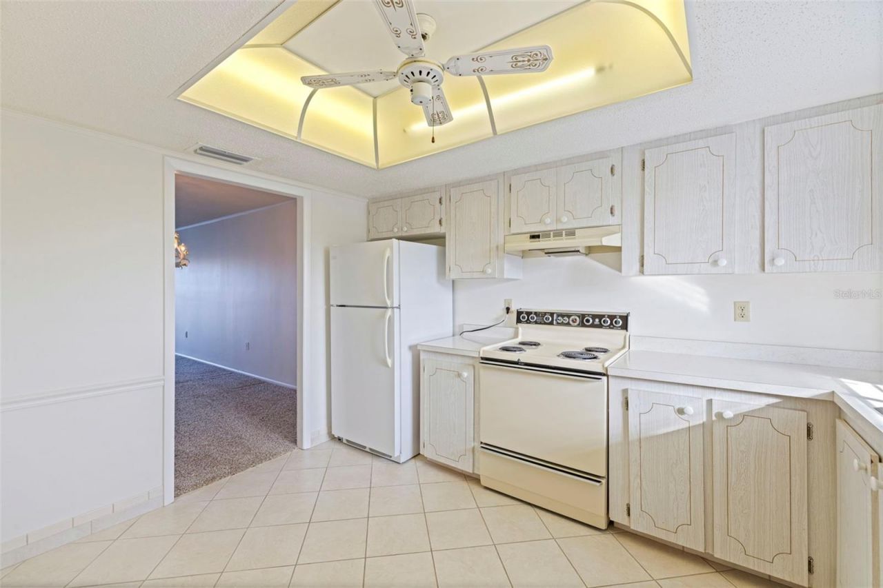 3408 Lake Bayshore Drive, Unit P-317, Bradenton, FL 34205 Photo