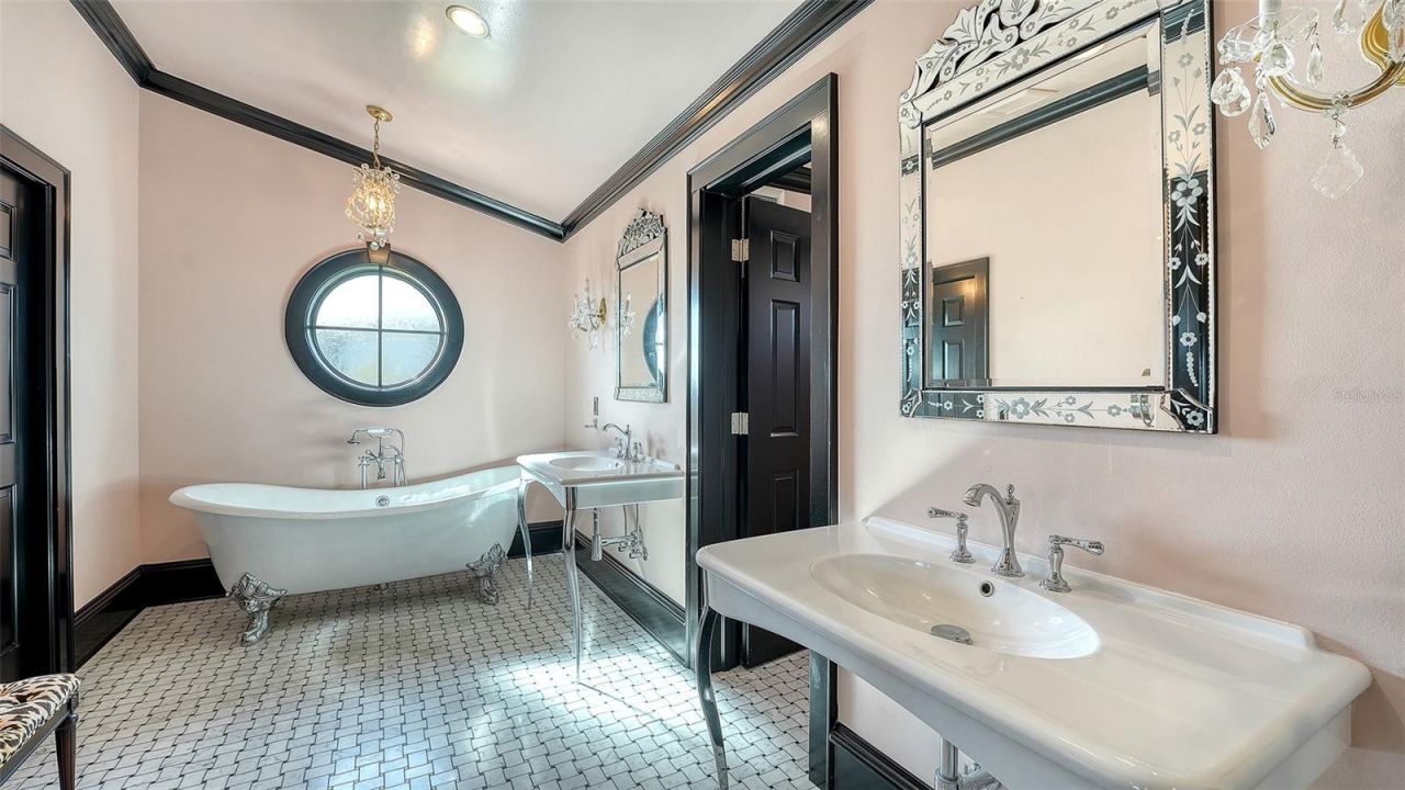 513 Villa Rosa Way, Anna Maria, FL 34216 Photo