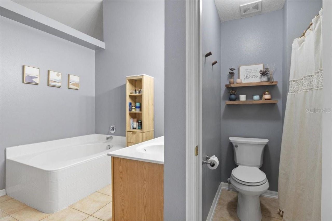 673 Red Pepper Loop, Chuluota, FL 32766 Photo