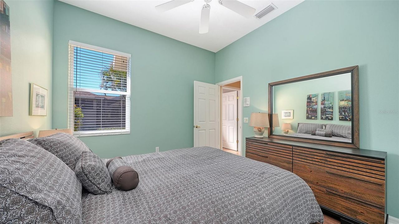 5566 Magnolia Tree Terrace, Sarasota, FL 34233 Photo