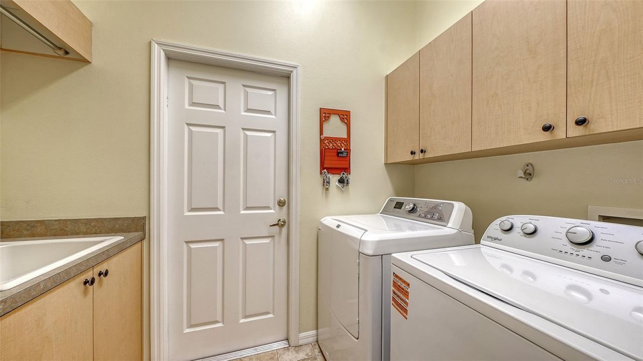 5566 Magnolia Tree Terrace, Sarasota, FL 34233 Photo