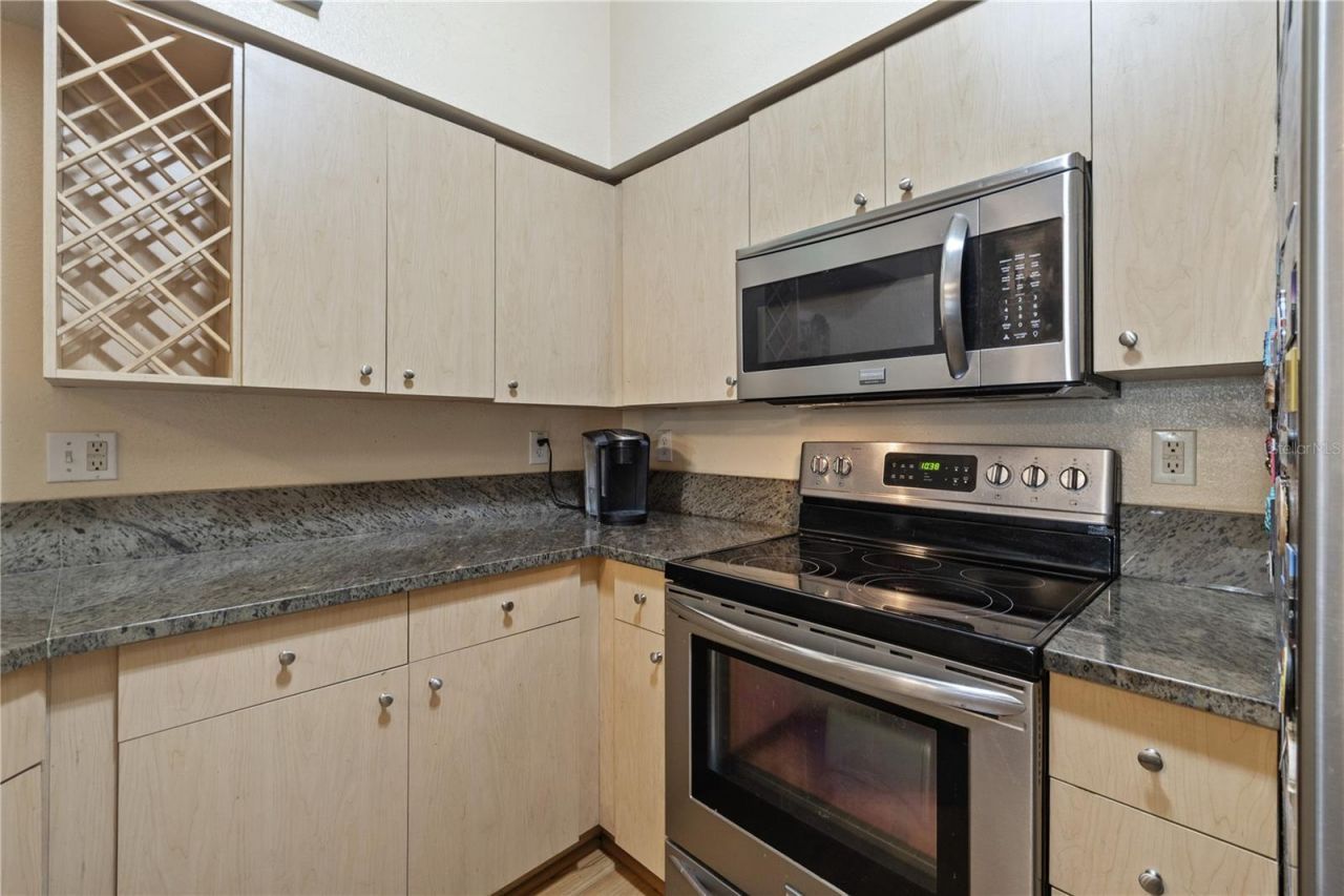 100 4th Avenue S, Unit 103, Saint Petersburg, FL 33701 Photo