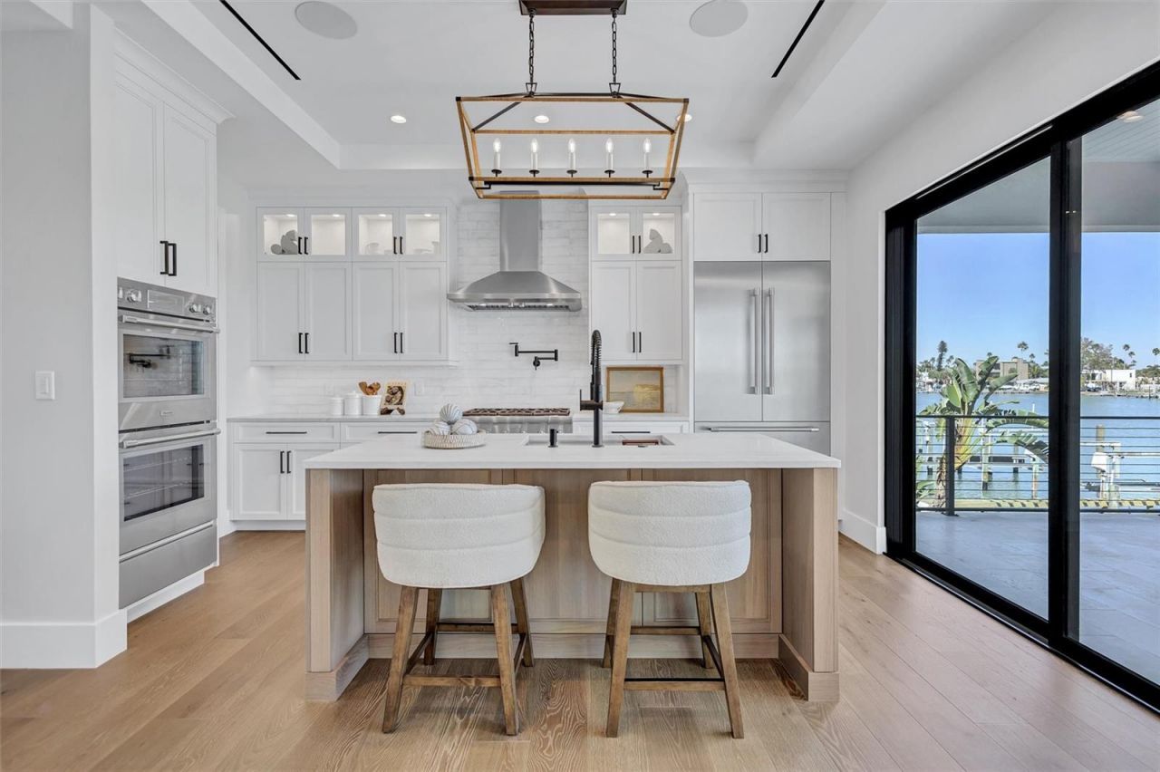 3105 Pass A Grille Way, Saint Pete Beach, FL 33706 Photo