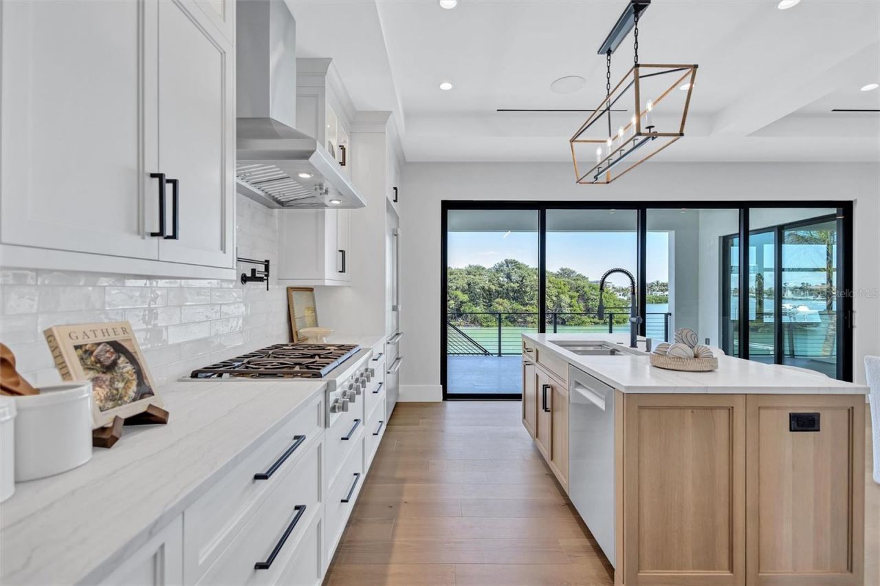 3105 Pass A Grille Way, Saint Pete Beach, FL 33706 Photo