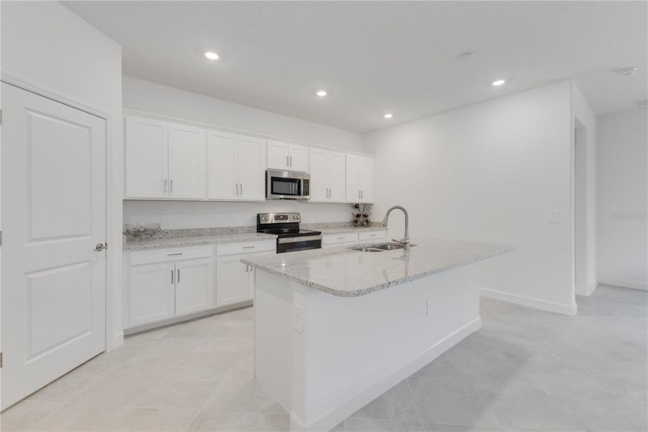 3160 Weston Manor Drive, Alva, FL 33920 Photo