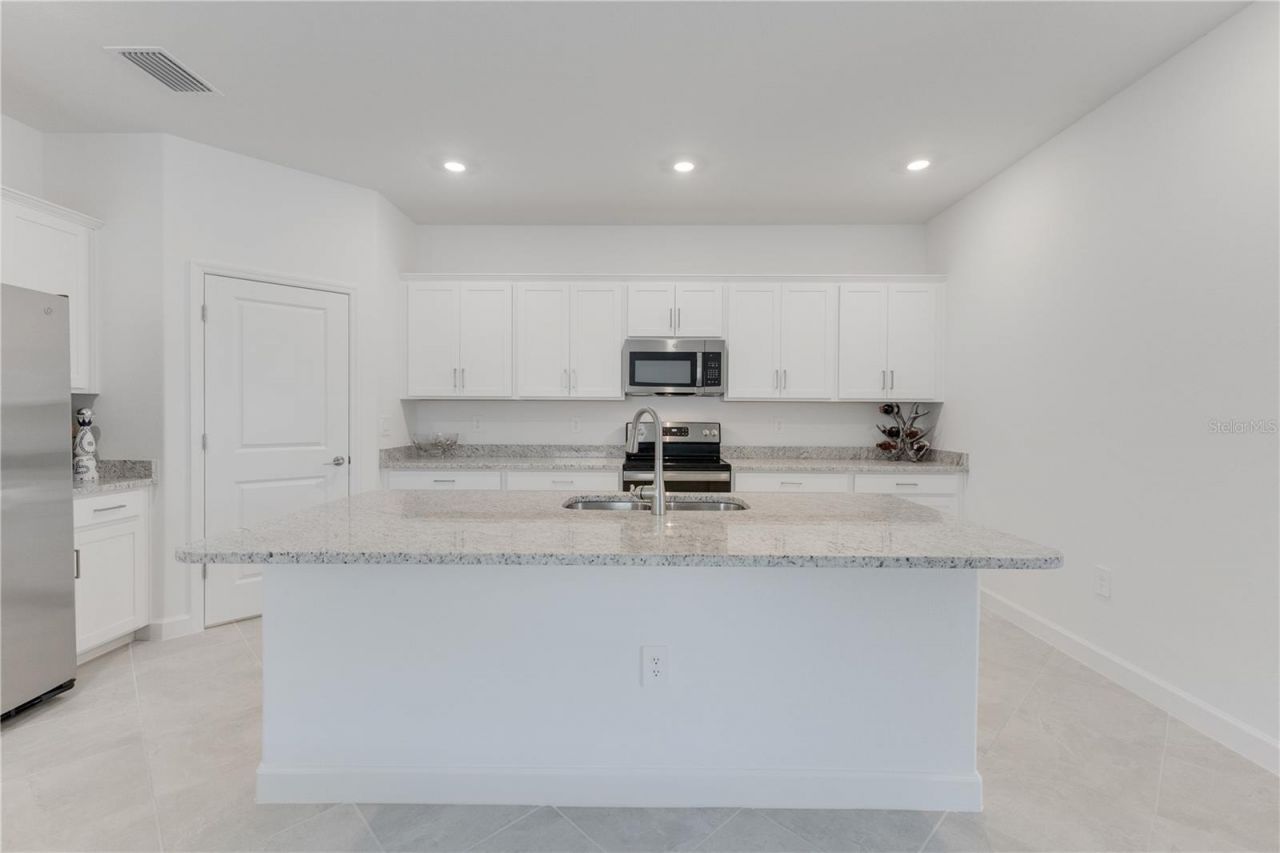 3160 Weston Manor Drive, Alva, FL 33920 Photo